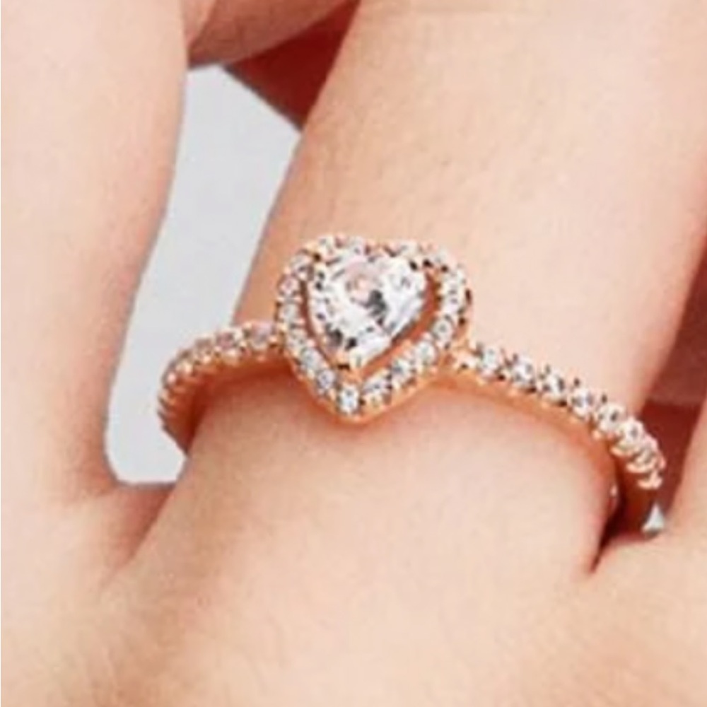 Beautiful Pandora rings worn separately or as shown. Size 52(6) - Picture 2 of 7